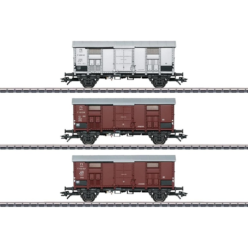 HO FS PITCHED ROOF 3 CARS