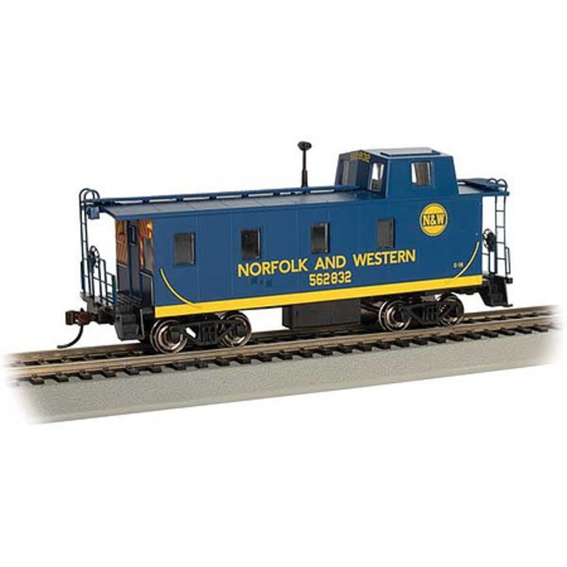 Offset Cupola Caboose Norfolk & Western 562832