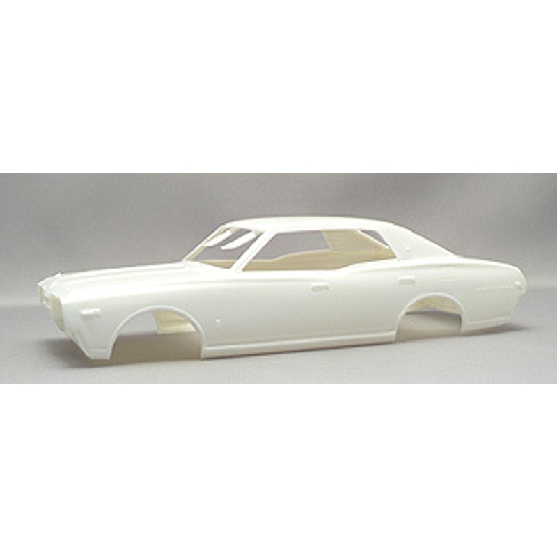 Aoshima 41390 Nissan 330 Cedric 4Dr HT2000 SGL-E 1/24 Scale Kit