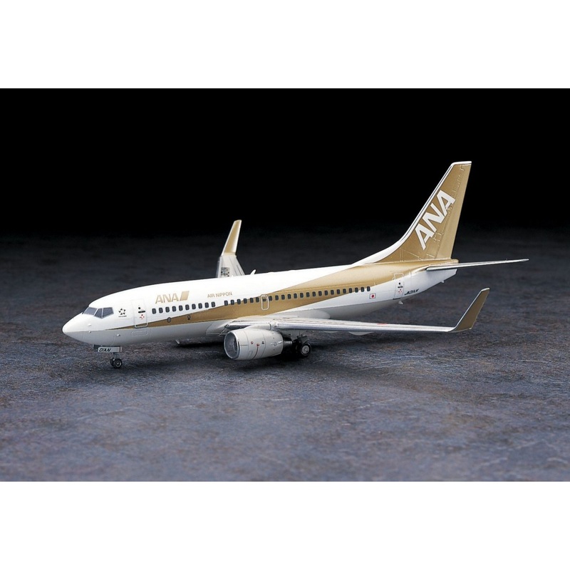Hasegawa 35 ANA All Nippon Airways Boeing 737-700 1/200 Scale Kit