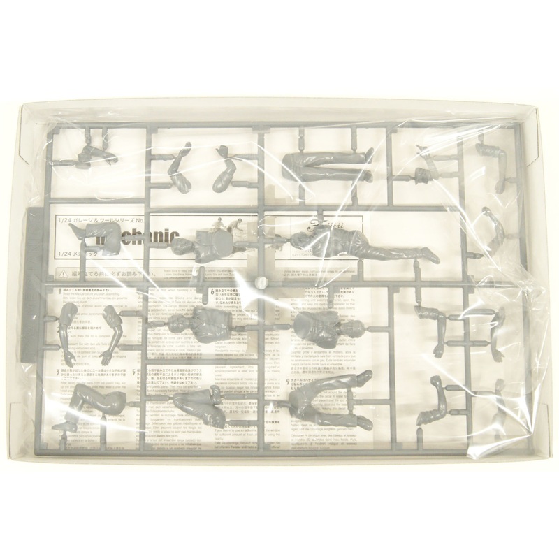 Fujimi Garage & Tool Series 1/24 GT3 Mechanic Plastic Model