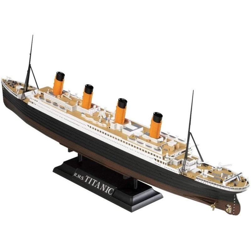 Doyusha 1/700 Sugo! R.M.S. Titanic LED Set Plastic Model