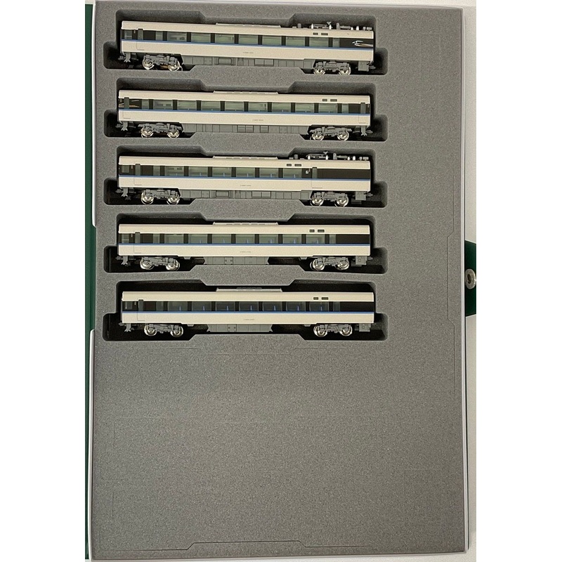 Kato 10-1746 Series 683-4000 ‘Thunderbird’ (Renewal Car) 5 Cars Add-on Set (N scale)