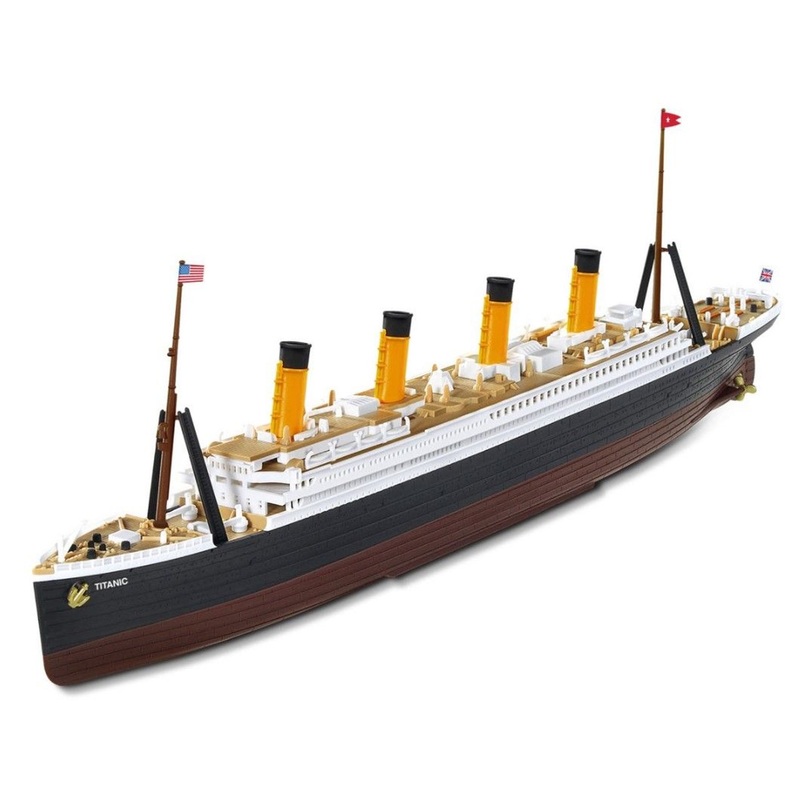 Doyusha 1/1000 R.M.S Titanic Plastic Model
