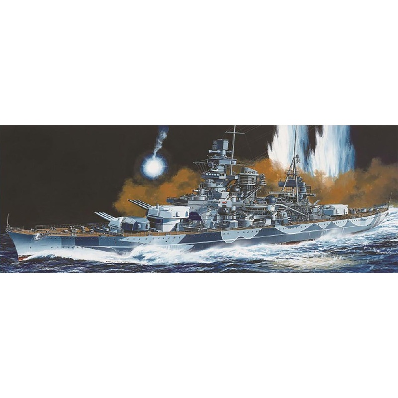 Platz 1/350 German Navy Battleship Scharnhorst 1943 Plastic Model