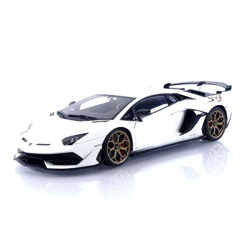 AUTOArt 1/18 Lamborghini Aventador SVJ (Pearl White) Finished Model