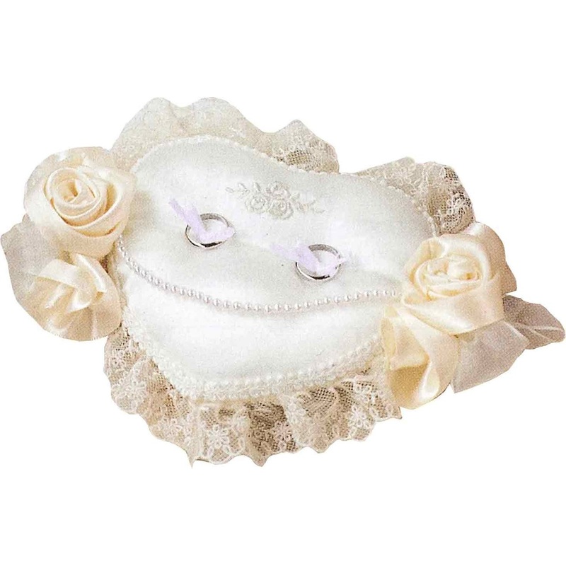Hamanaka H431-126 Wedding Kit Wedding Rose Ring Pillow Heart with Embroidery